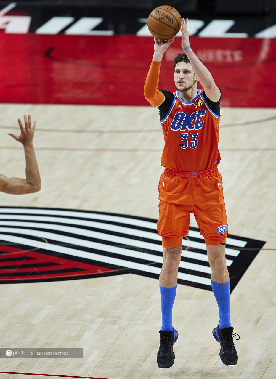 英超冲刺阶段走向成谜,俄克拉荷马雷霆伤情更新,管理层满意,数据趋势出现新变化 英超冲刺阶段走向成谜,俄克拉荷马雷霆伤情更新,管理层满意,数据趋势出现新变化