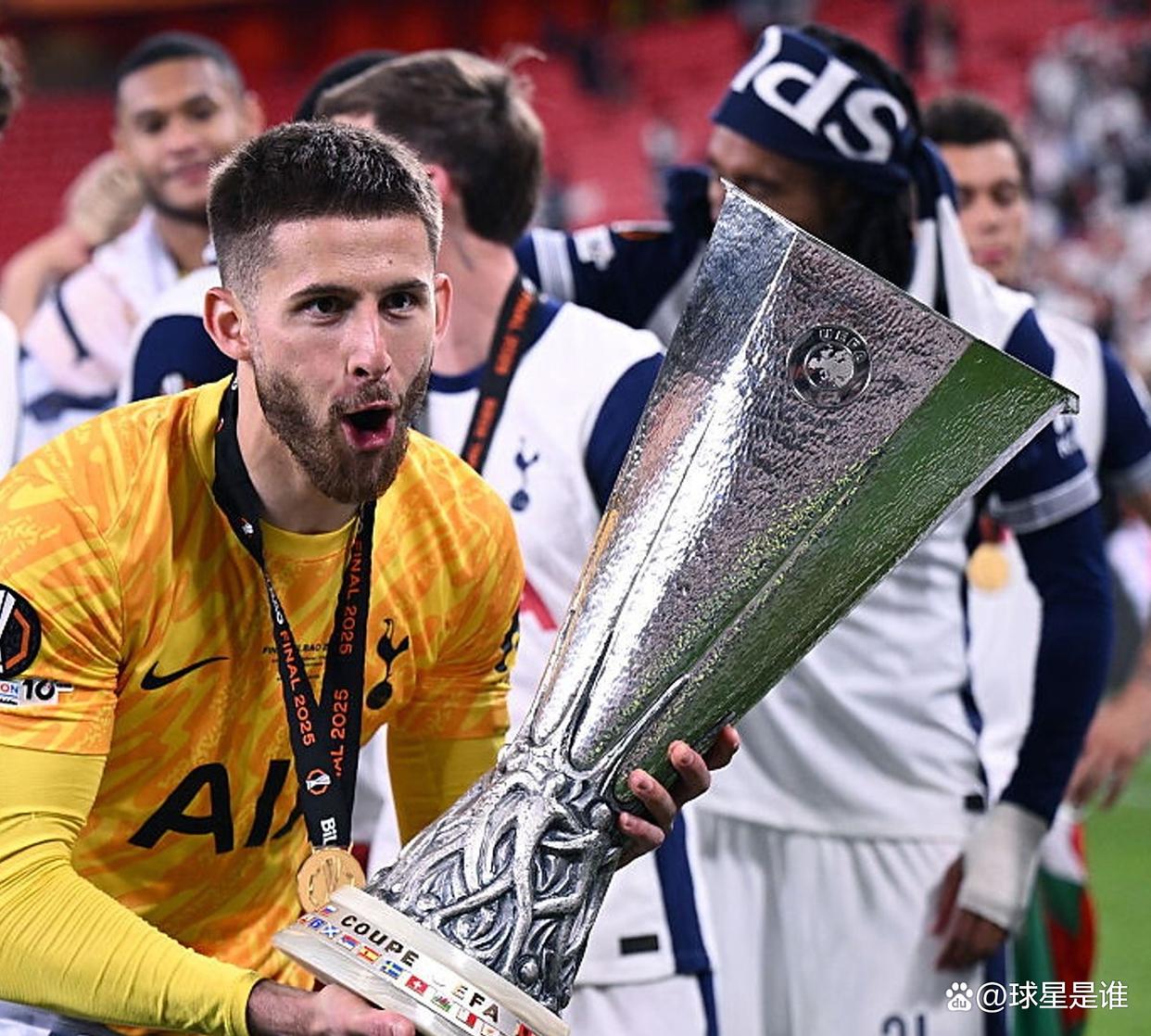 包含法国杯赛程吃紧，埃因霍温赛后遗憾出局，质疑声仍在，年轻球员得到机会的词条-爱游戏